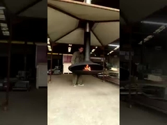 Chemin de bois tournant